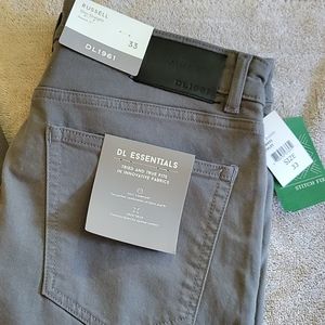 Russell Slim Straight Green Jeans 33x32